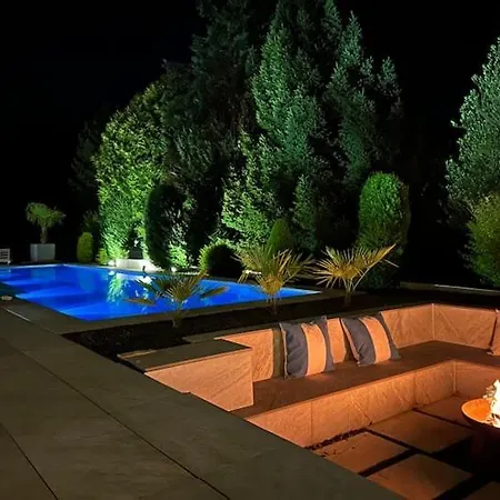 Please Read My Host Profile At Bottom Of Page Before Making A Request# Luxury In Rubling # *