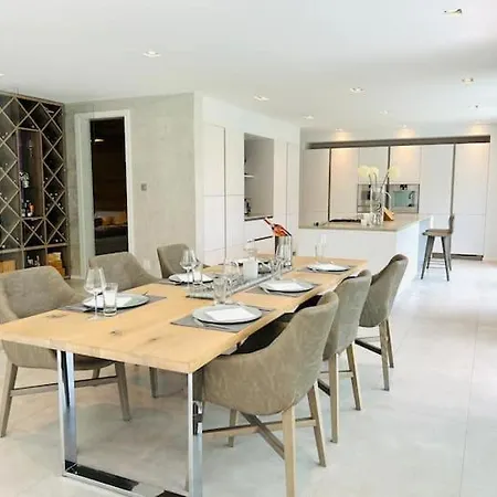 Please Read My Host Profile At Bottom Of Page Before Making A Request# Luxury In Rubling # شقة راوبلِنغ